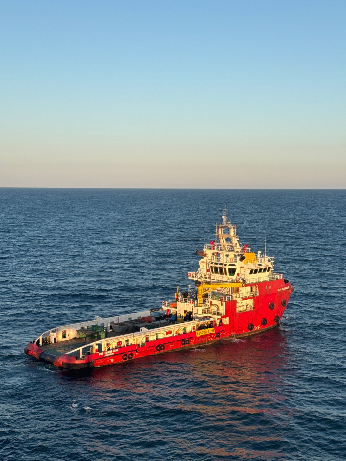 On an offshore rig in the Adriatic with the BOS Champagne Luxembourg