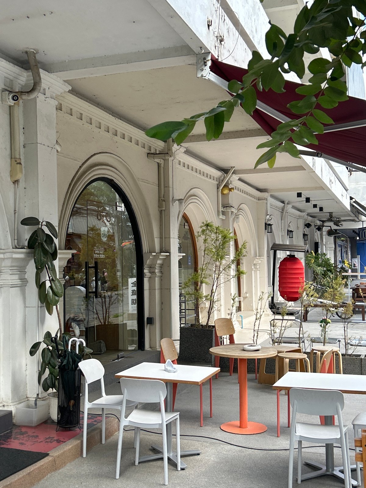 Chiang Mai cafe with vinyl, art, and layered iced coffee