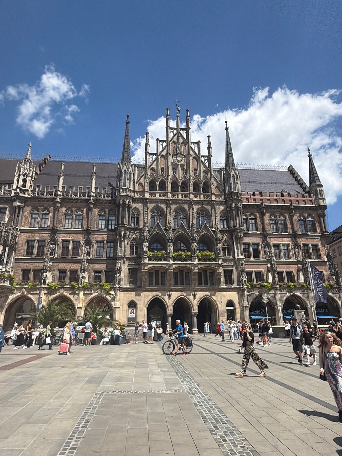 Munich's Neues Rathaus at Marienplatz on a clear summer day