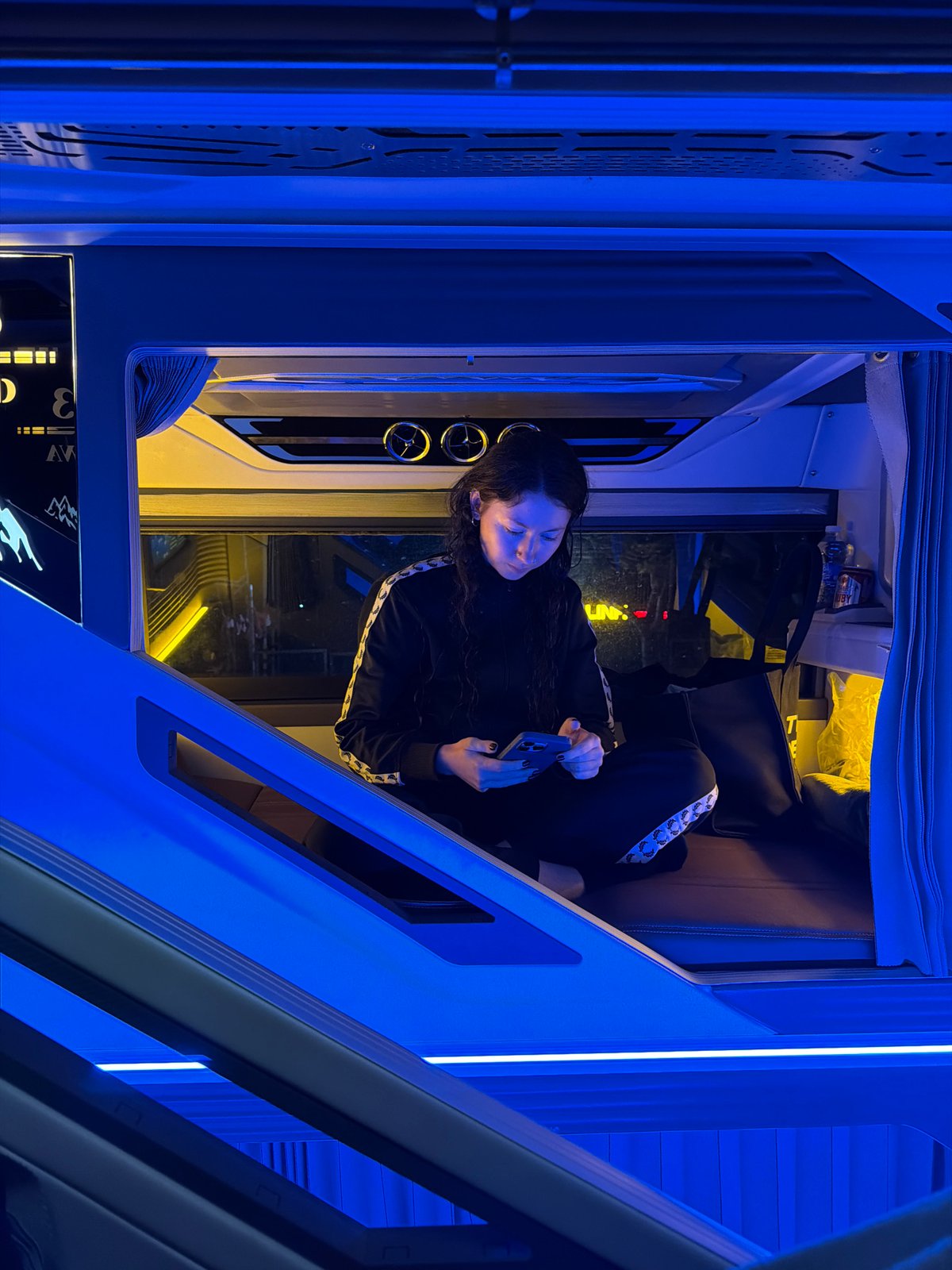 Modern sleeper transport with LED lighting documented in Đà Nẵng