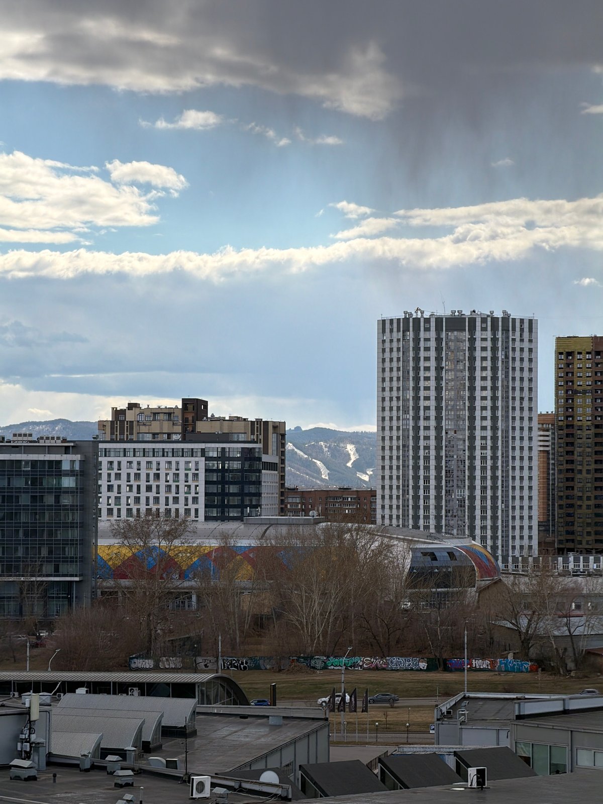 Morning cityscape views documented across Krasnoyarsk, Russia