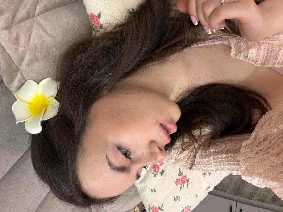 Private moments documented across early morning hours in Chaikovsky, Russia