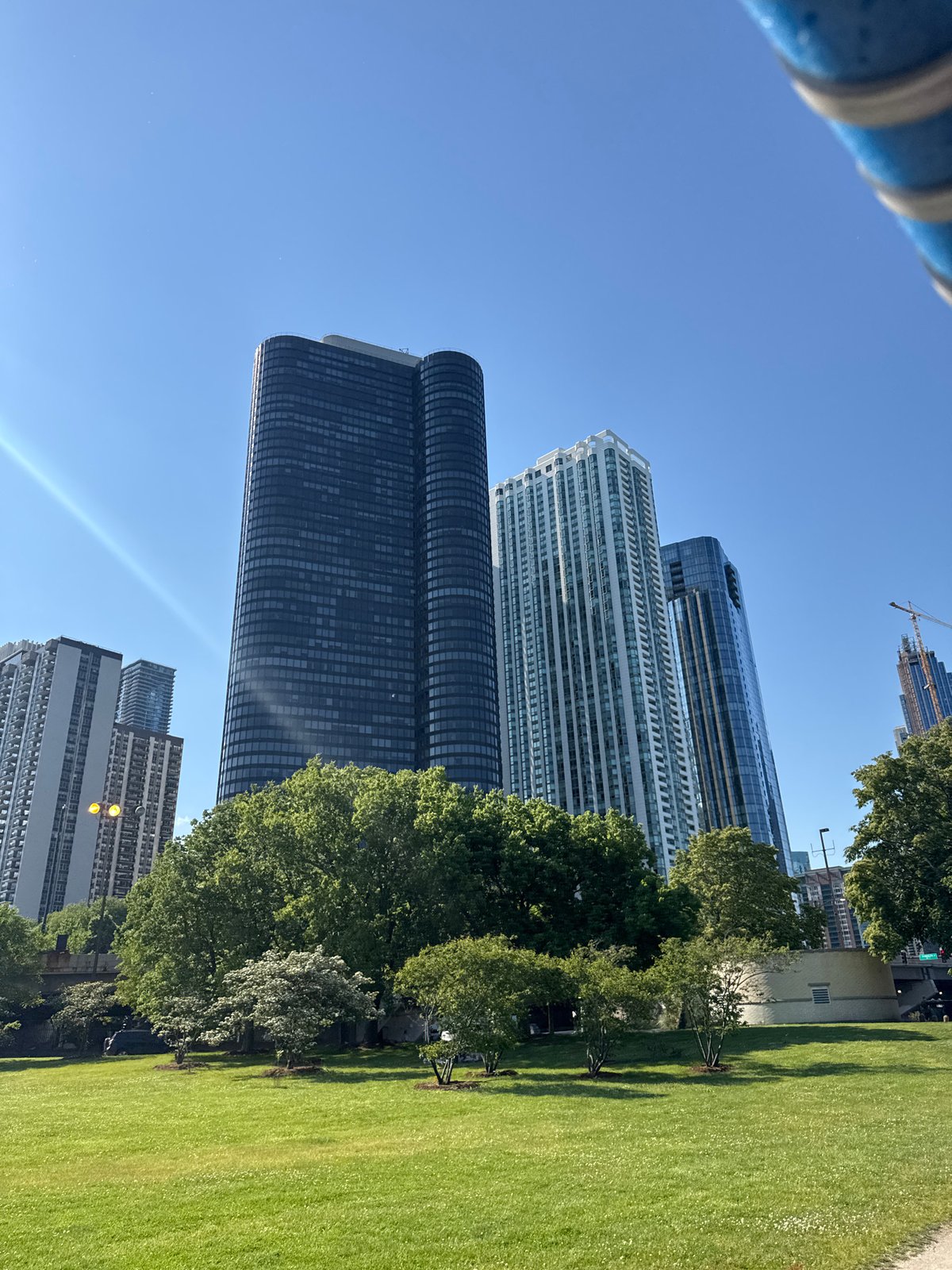 Sunny afternoon scenes captured across Chicago's downtown and lakefront