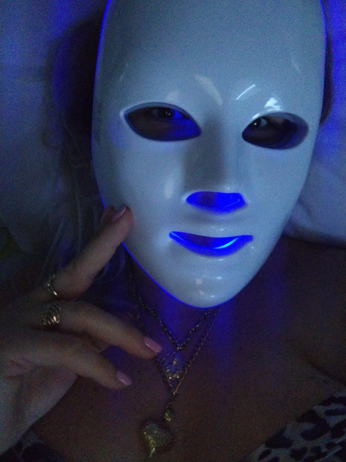 LED skincare session documented in Bulgarian city