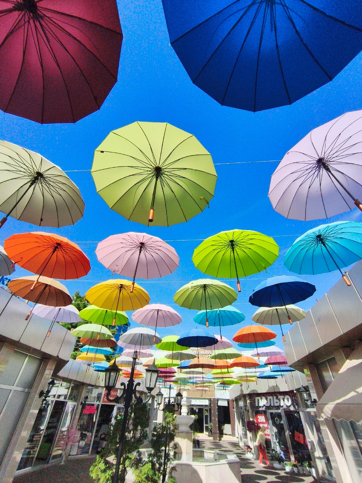 A summer day along Sochi's beach and pedestrian streets