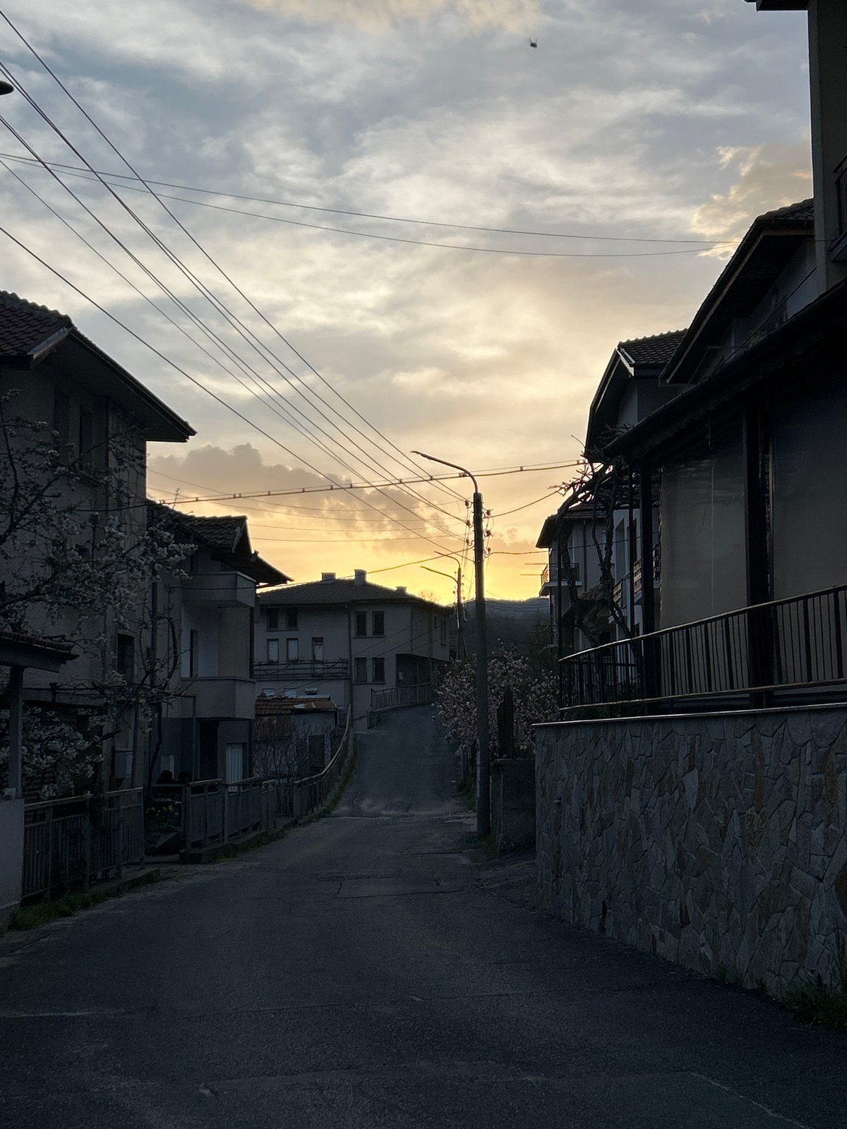 Golden hour street scenes documented across Zlatograd, Bulgaria