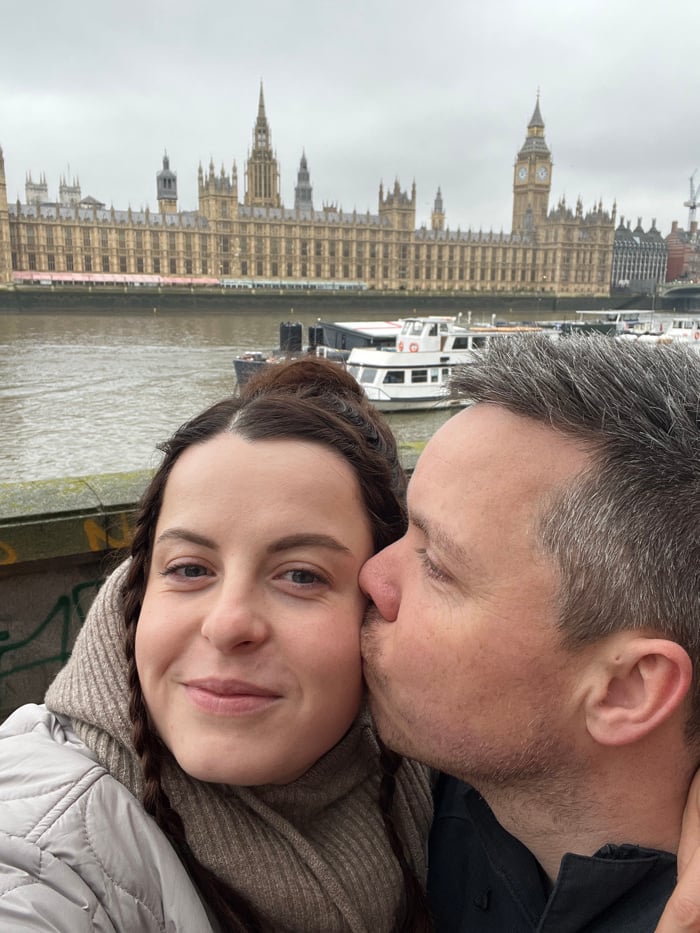 Tourist documents overcast London morning around Westminster landmarks