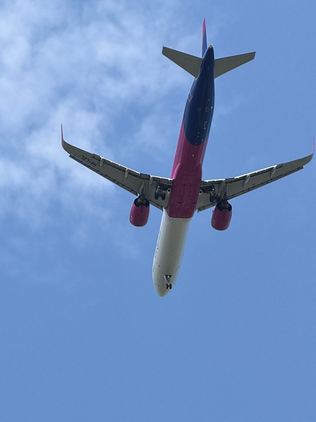 Wizz Air A320 on approach at Burgas Airport, gear down