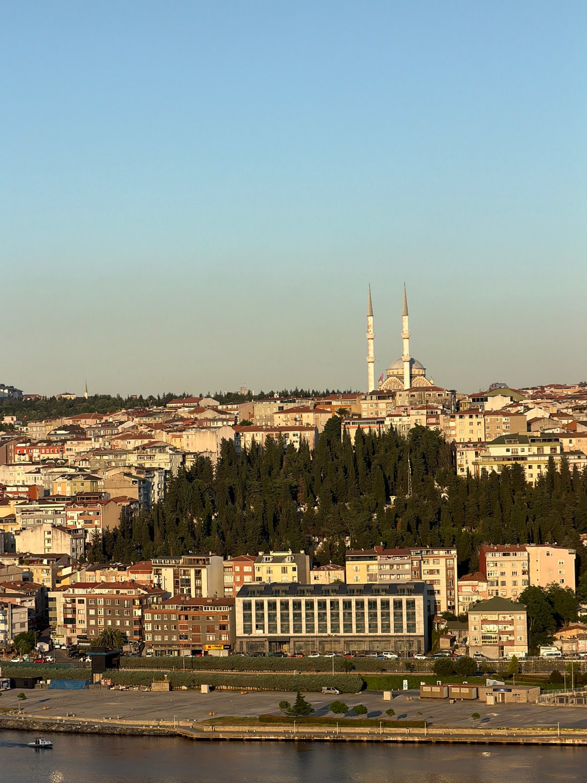 Golden hour at Pierre Loti Hill cafe overlooking Istanbul