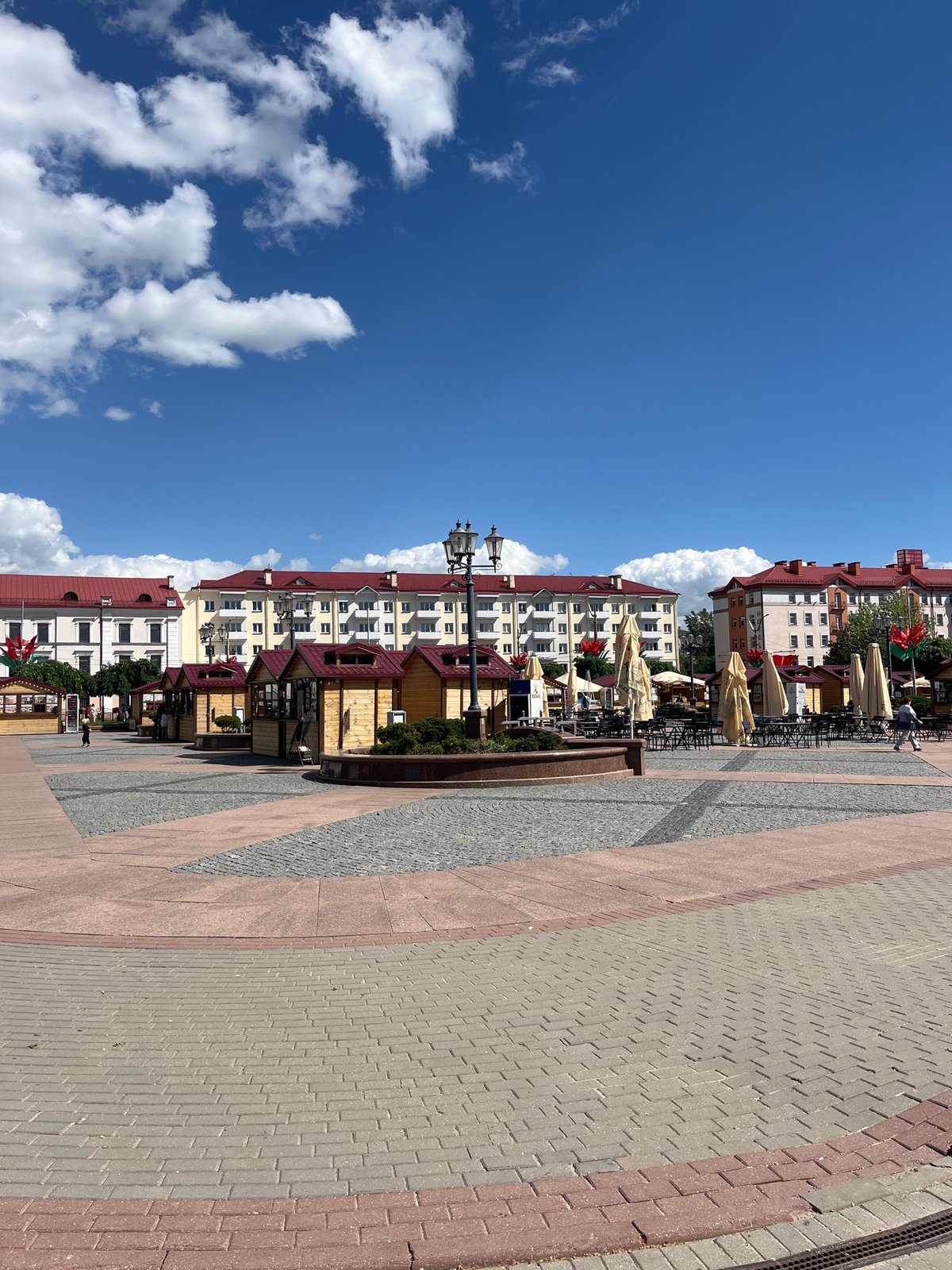 Tourist explores Hrodna's historic center, cathedral and local cafes