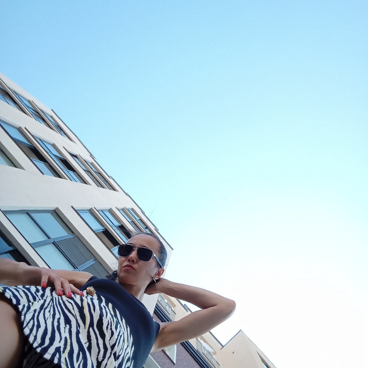 Sunny summer afternoon hanging out in a Pervomaysky courtyard