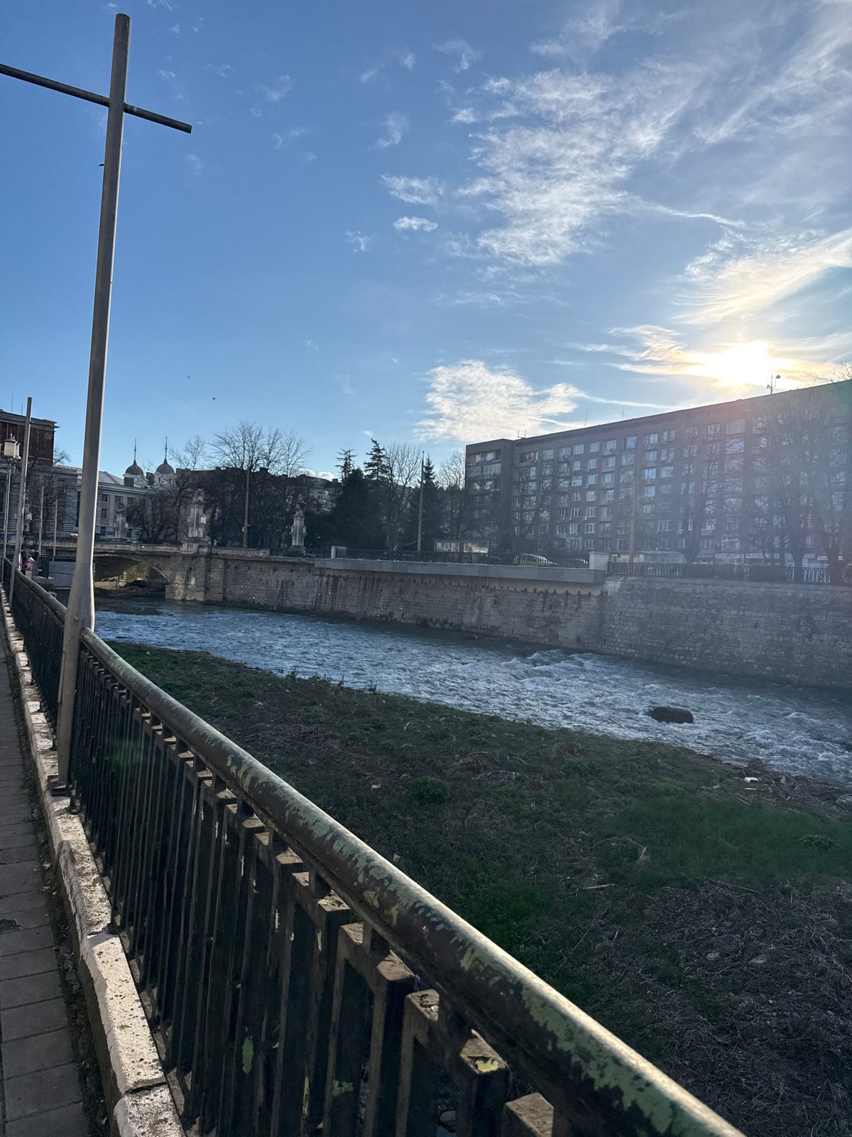 Yantra River conditions and Gabrovo landmarks documented by witnesses