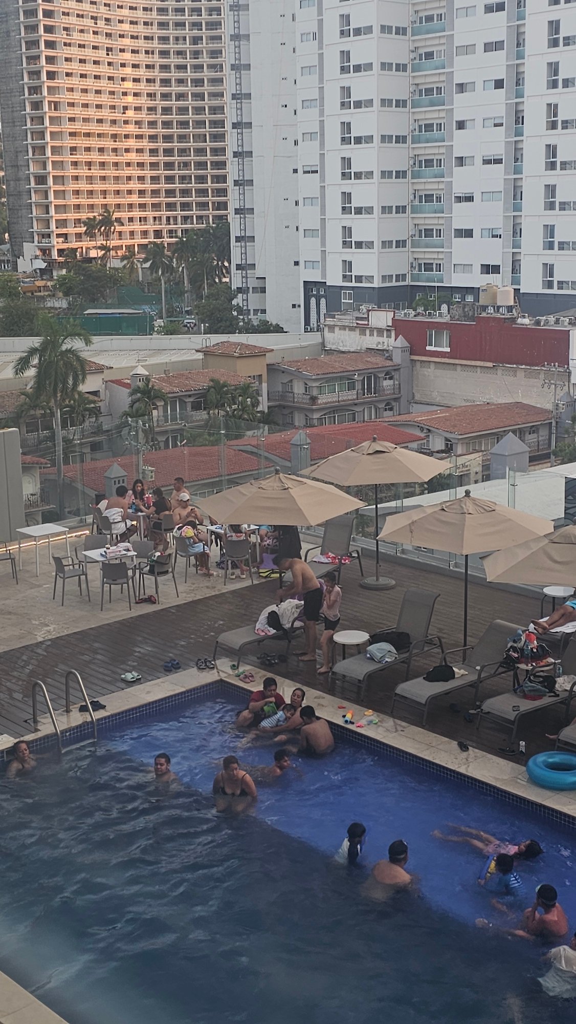 Witness documents casual moments across Acapulco locations