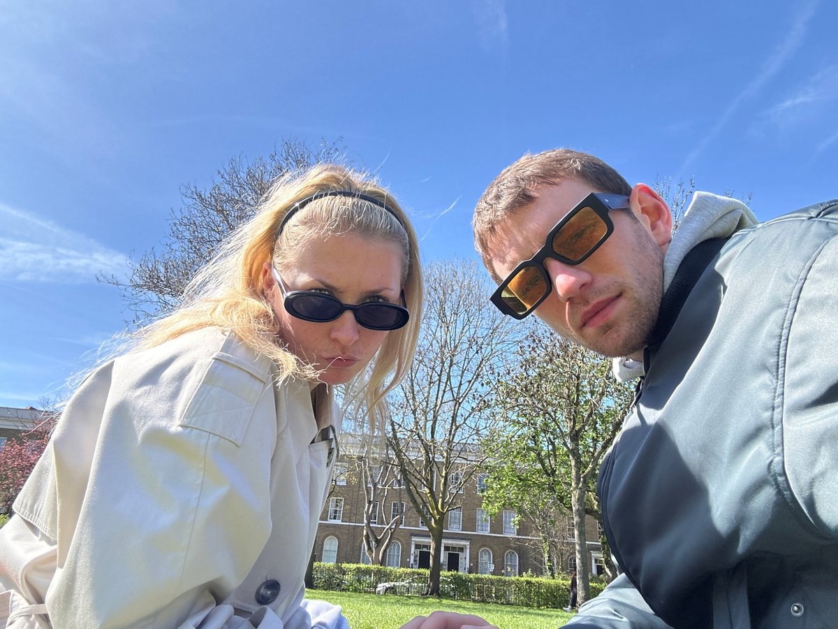 Sunny spring day draws visitors to London park