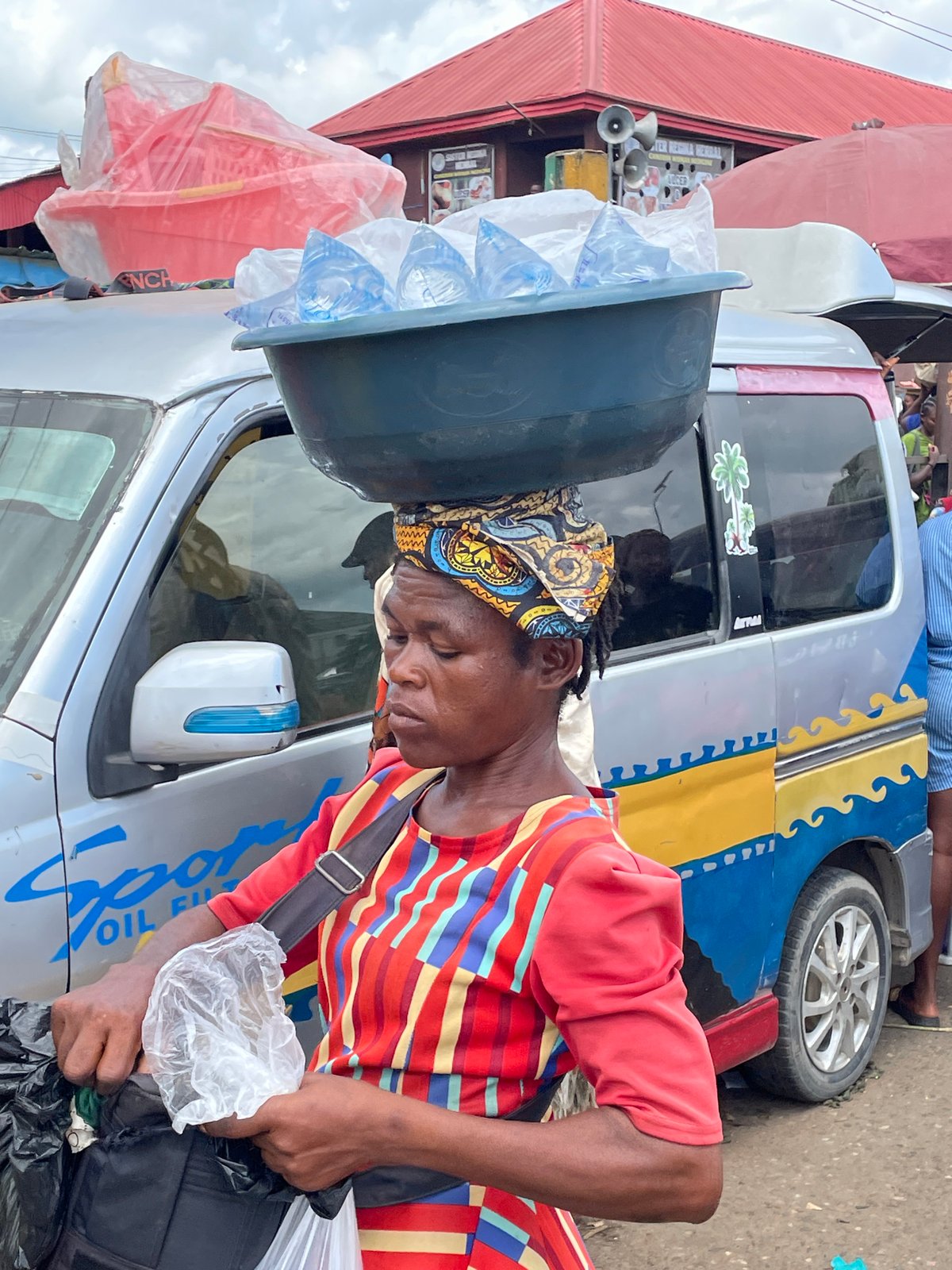 Morning market hustle across Fegge and Onitsha, Nigeria