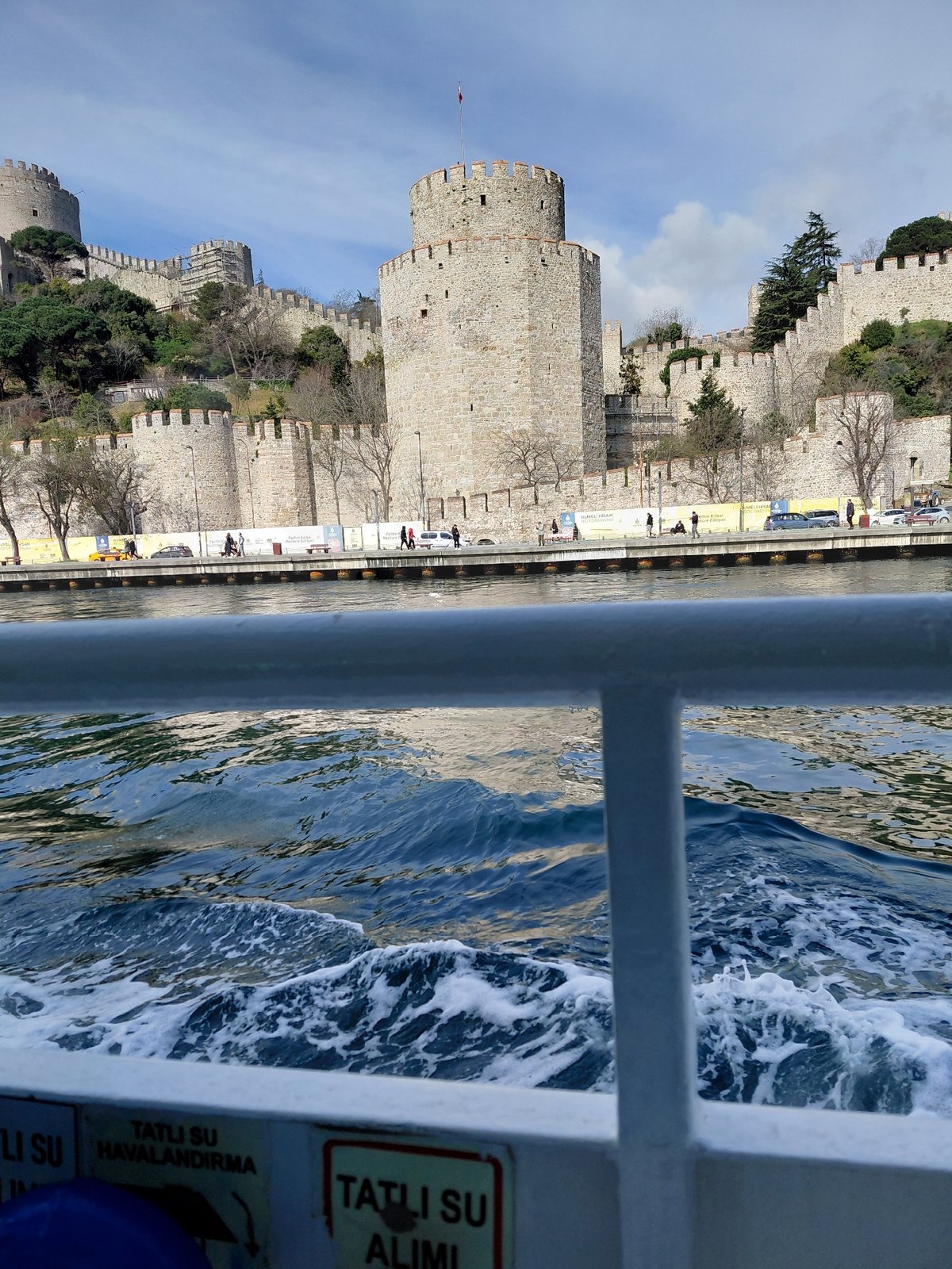 Morning boat journey captures Sarıyer fortress and cityscape views