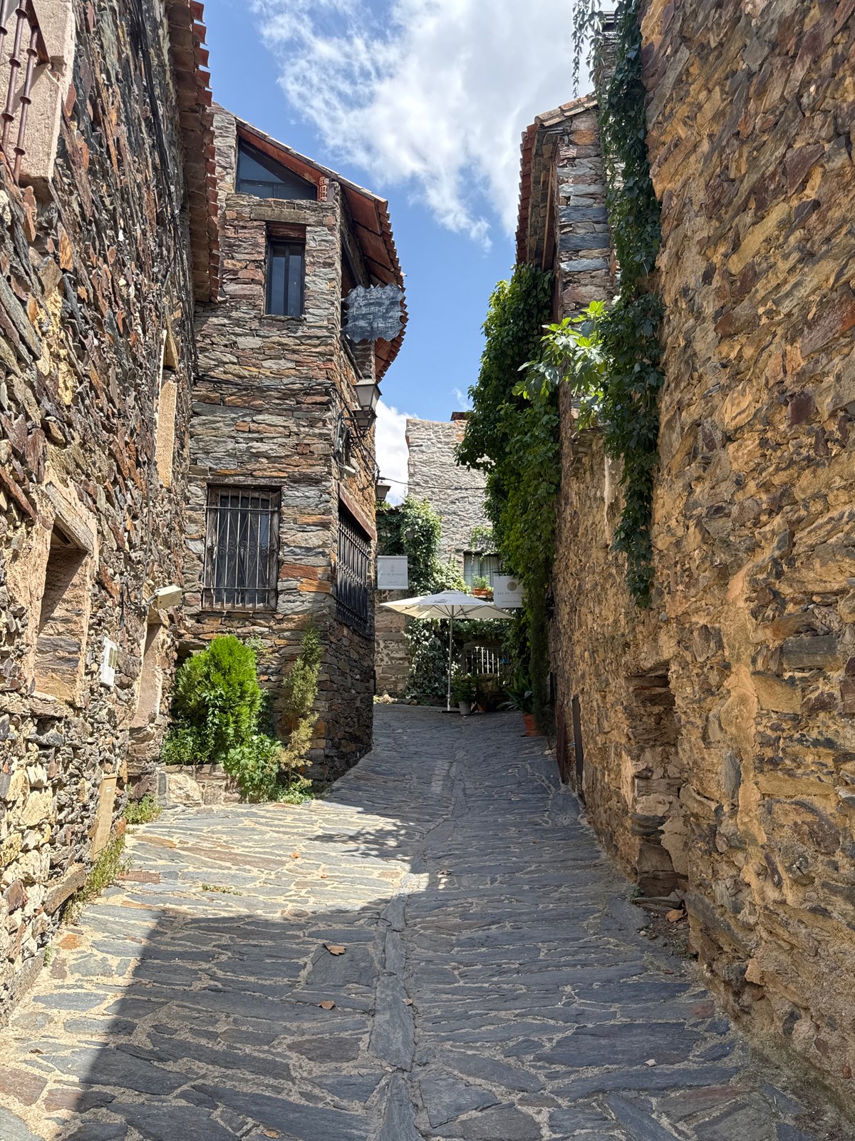 Patones de Arriba's slate streets and stone architecture up close