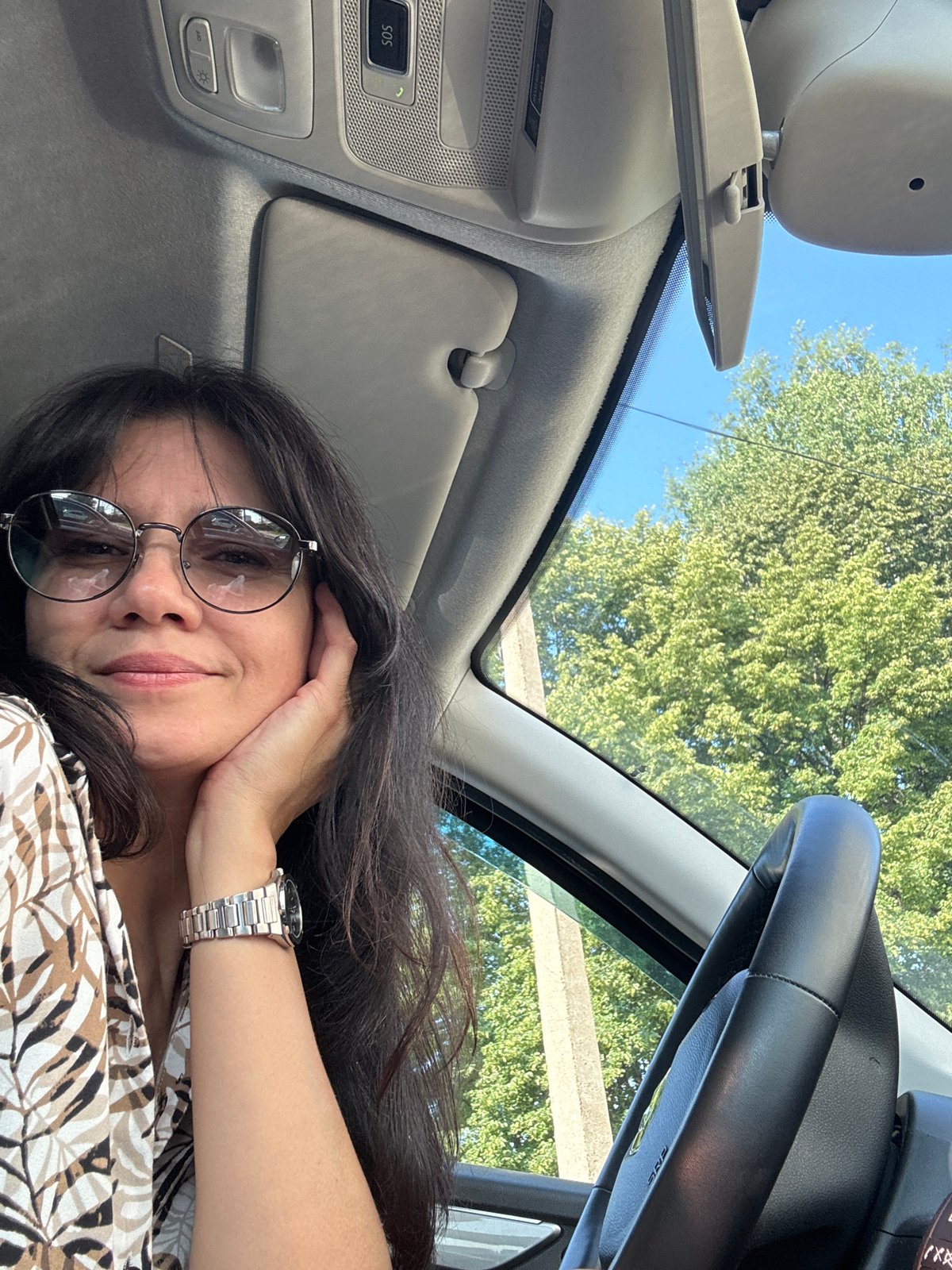 Afternoon car selfies and a cold drink in Chaikovsky
