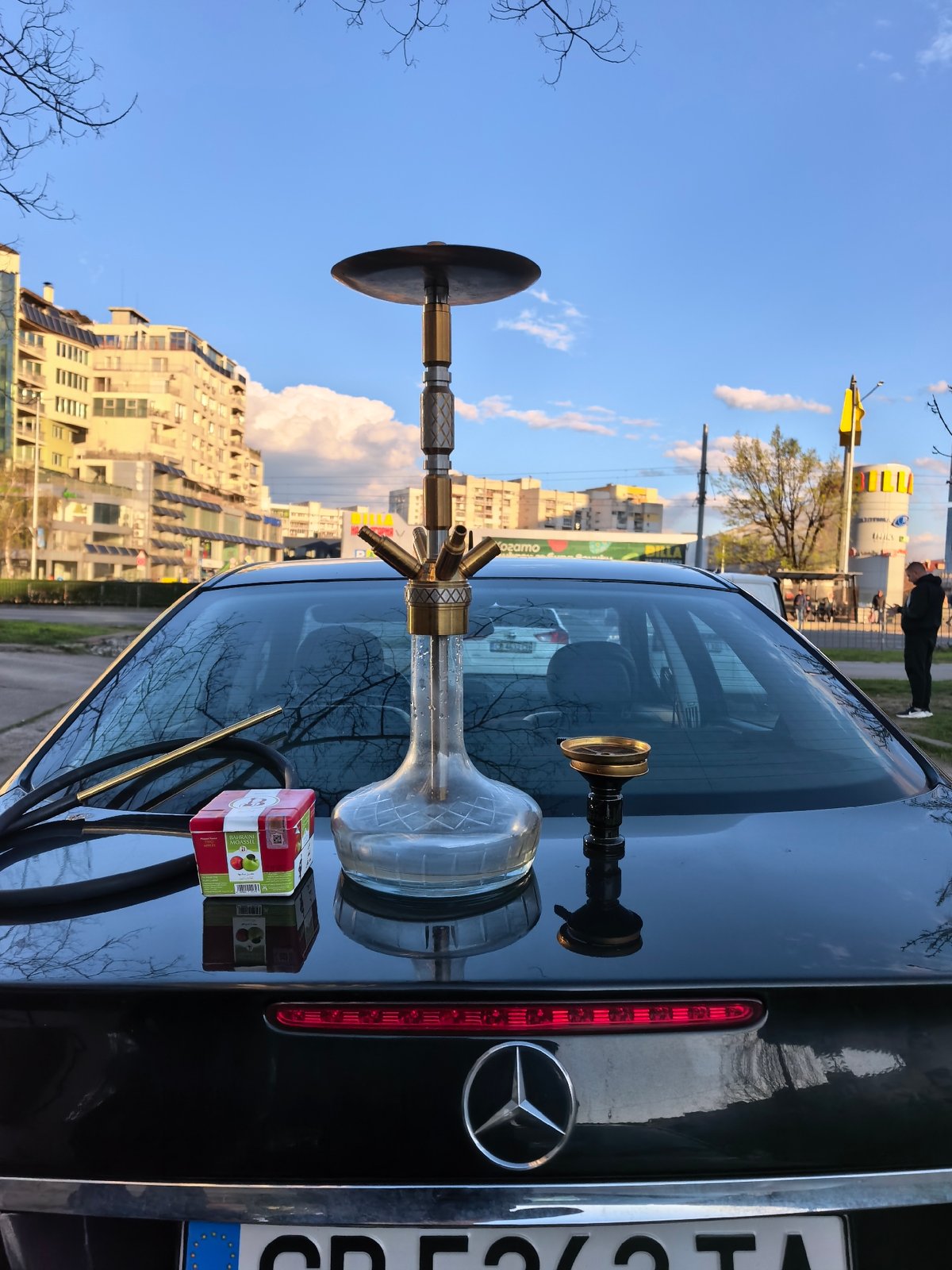 Hookah setup spotted on Mercedes trunk in Sofia