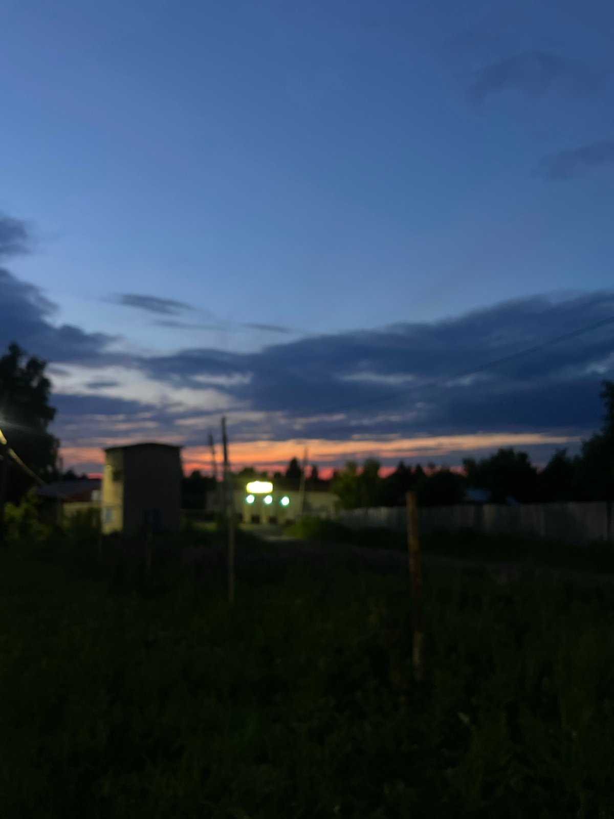 Twilight drive through Красные Баки, Russia captured in motion
