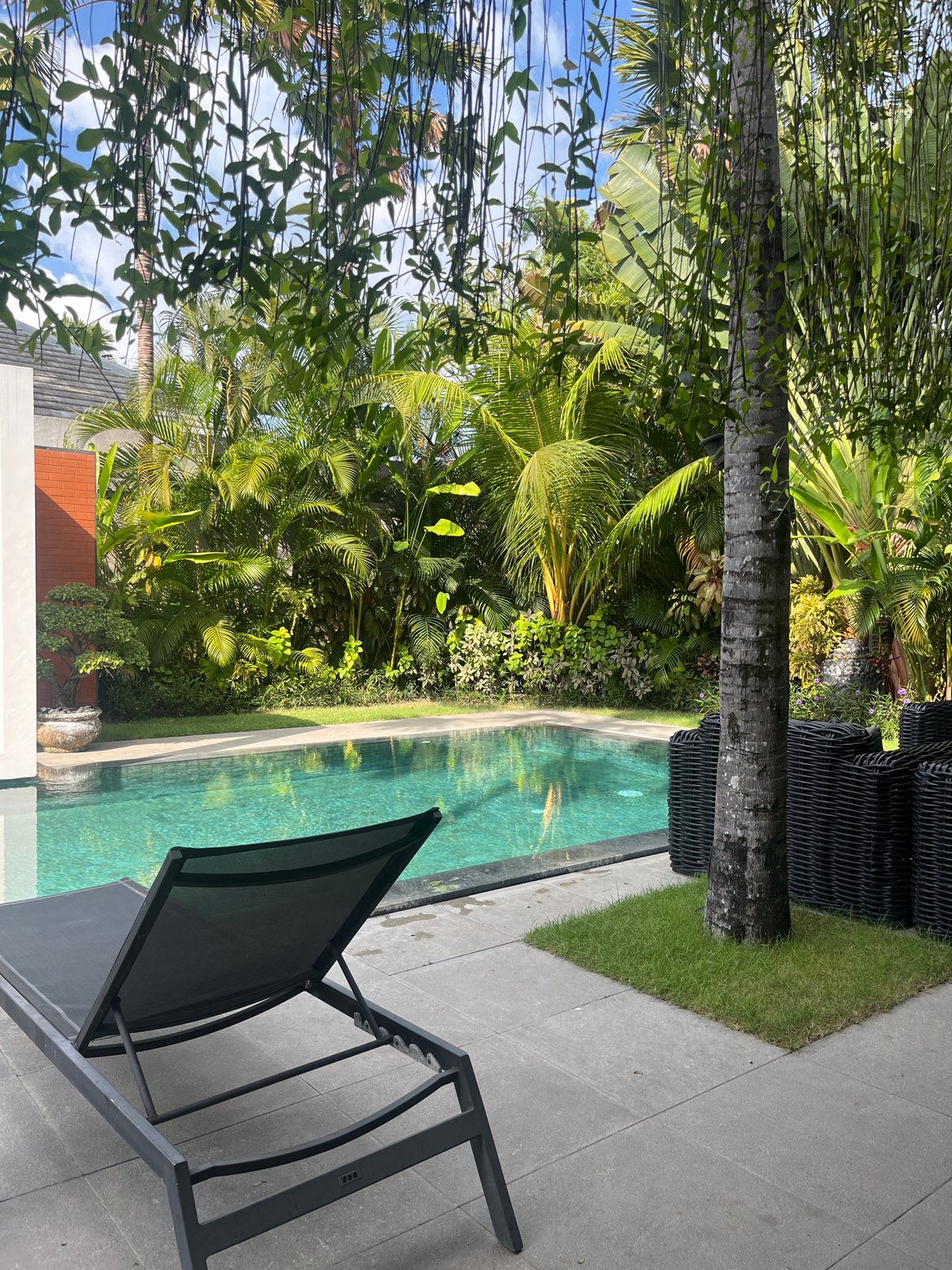 Early morning poolside and beach scenes documented in North Kuta