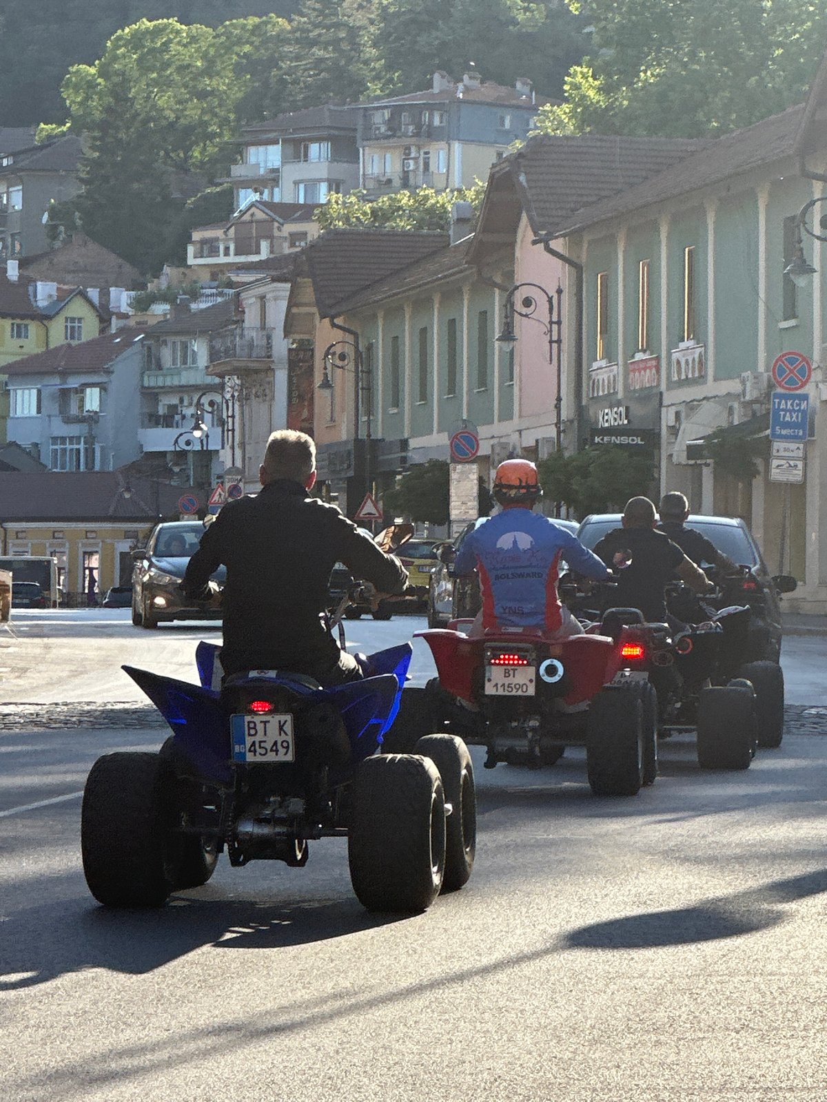 Mixed vehicle parade through Veliko Tarnovo streets