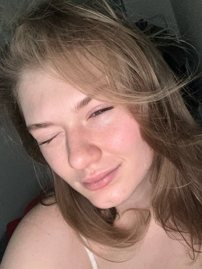 Woman documents morning skincare routine in snowy Kazan