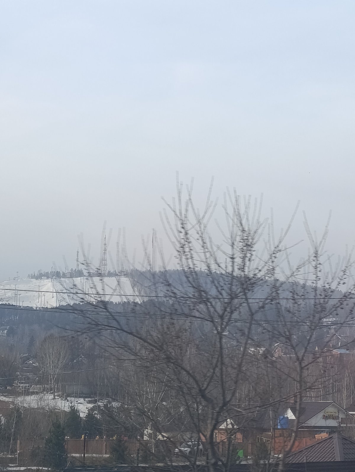 Winter scenes of Krasnoyarsk buildings and Orthodox churches documented