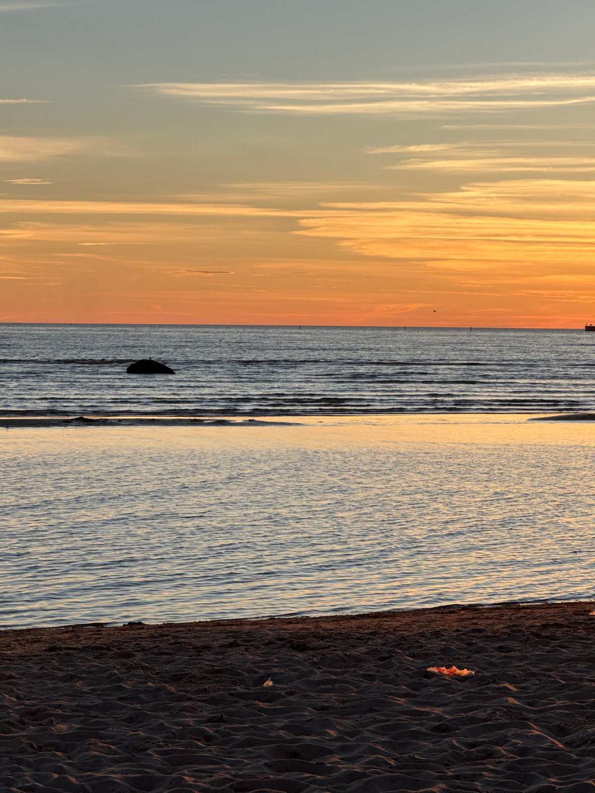 Sunset, street drumming, and quiet moments in Tallinn