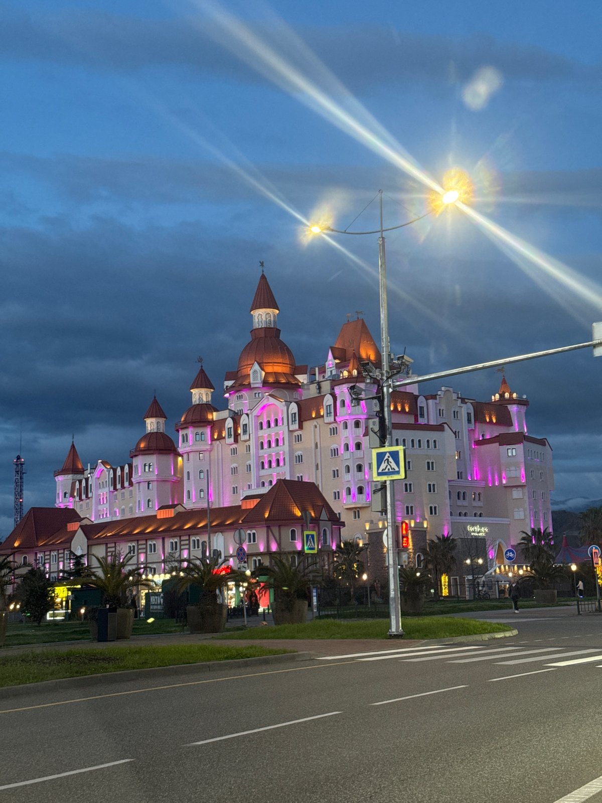 Street scene documented in Sirius, Russia shows crosswalk markings