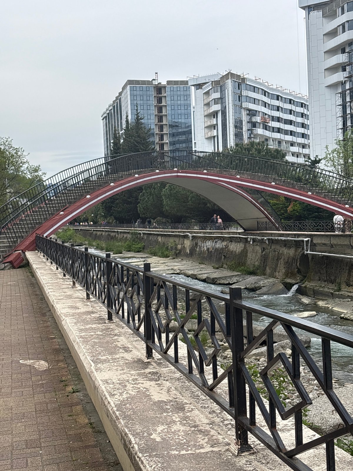 Witness documents casual walking tour through central Sochi, Russia