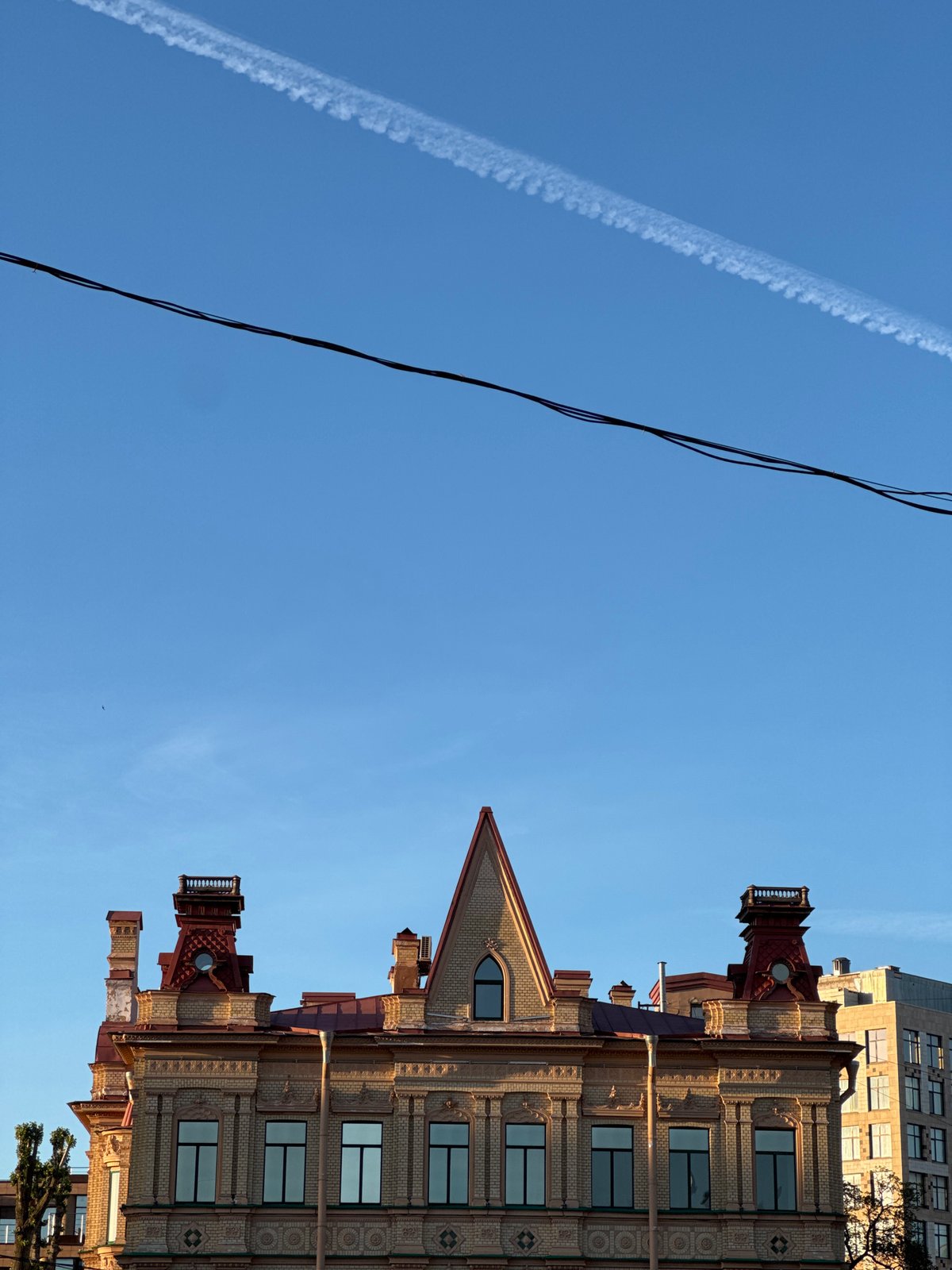 Evening river life documented along Saint Petersburg's Neva waterfront