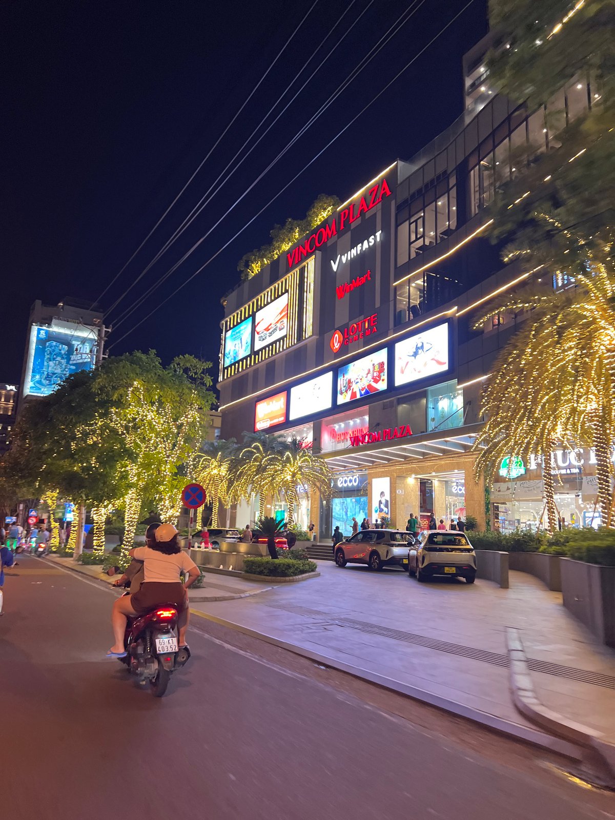Nighttime street activity documented in Nha Trang, Vietnam