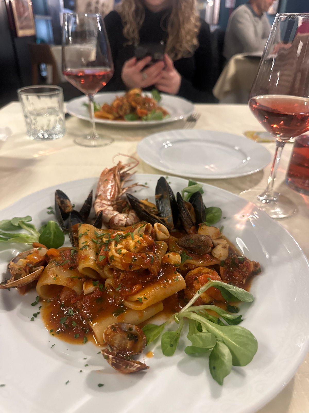 Evening dining and street art viewing captured in Turin