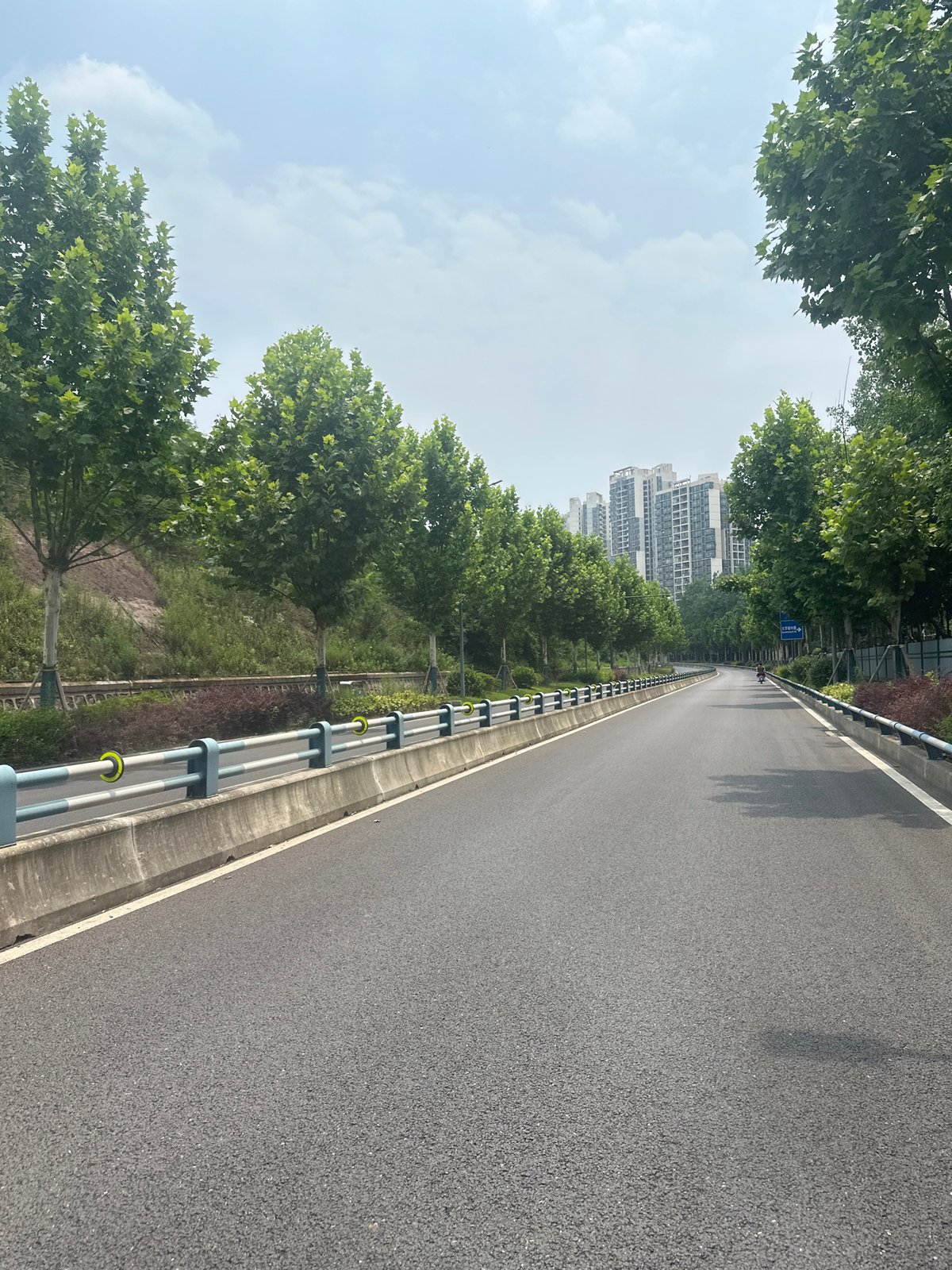 Morning road survey documented across Chongqing districts