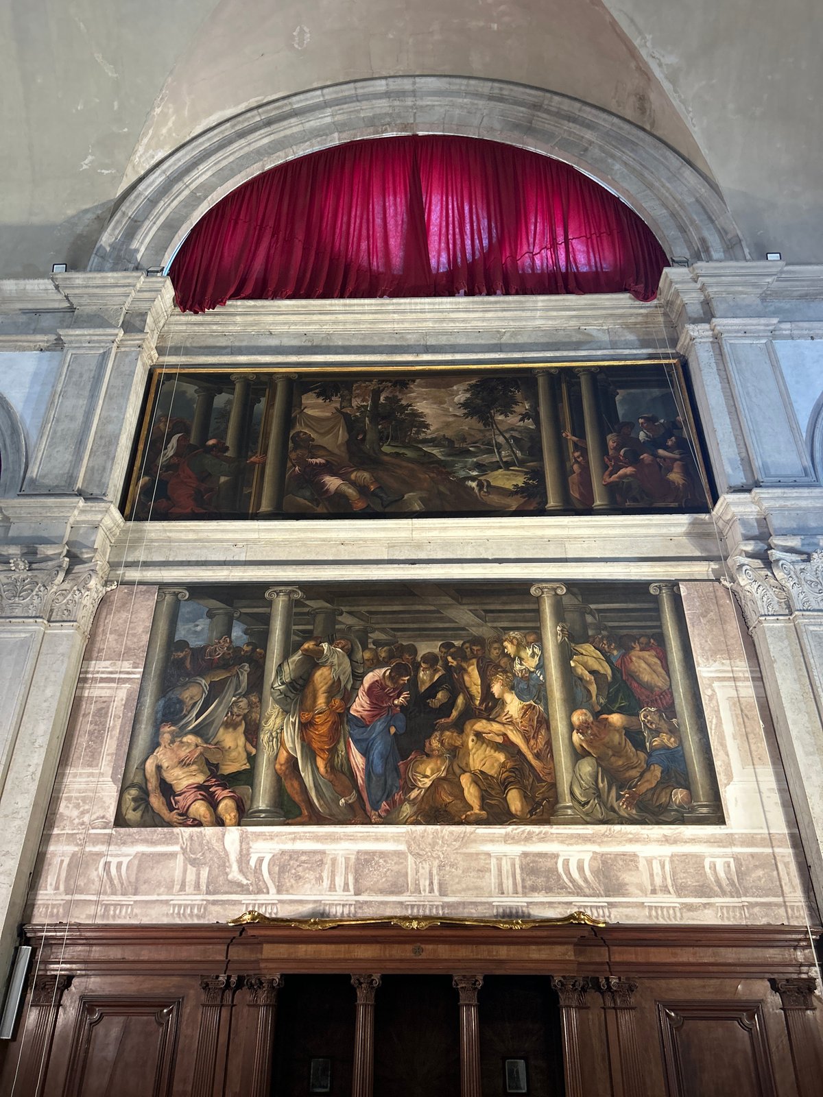 Exploring Venice's churches and Gothic landmarks on a clear morning
