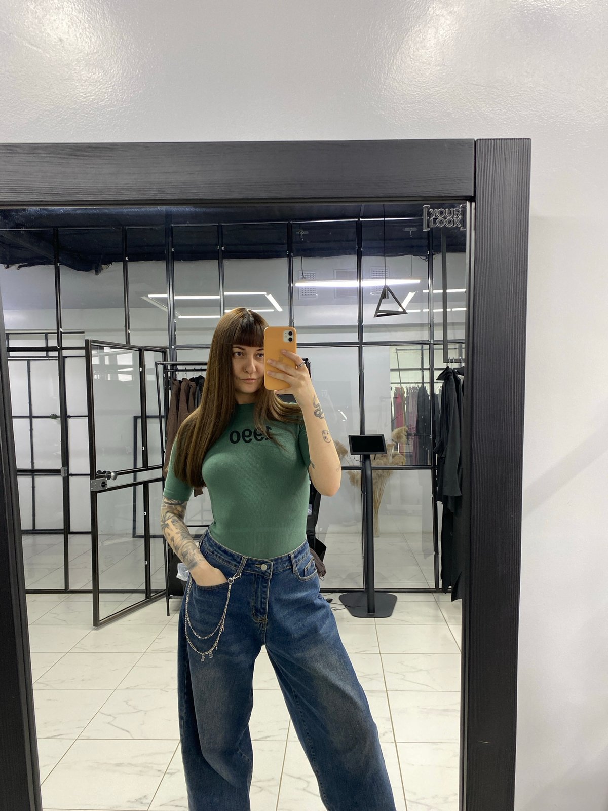Woman documents hair salon visit in Votkinsk
