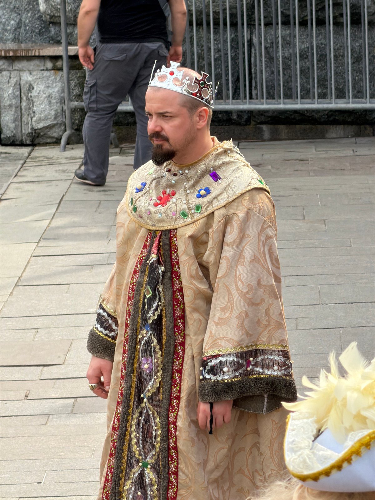 Costumed performers spotted near Moscow Kremlin in spring setting