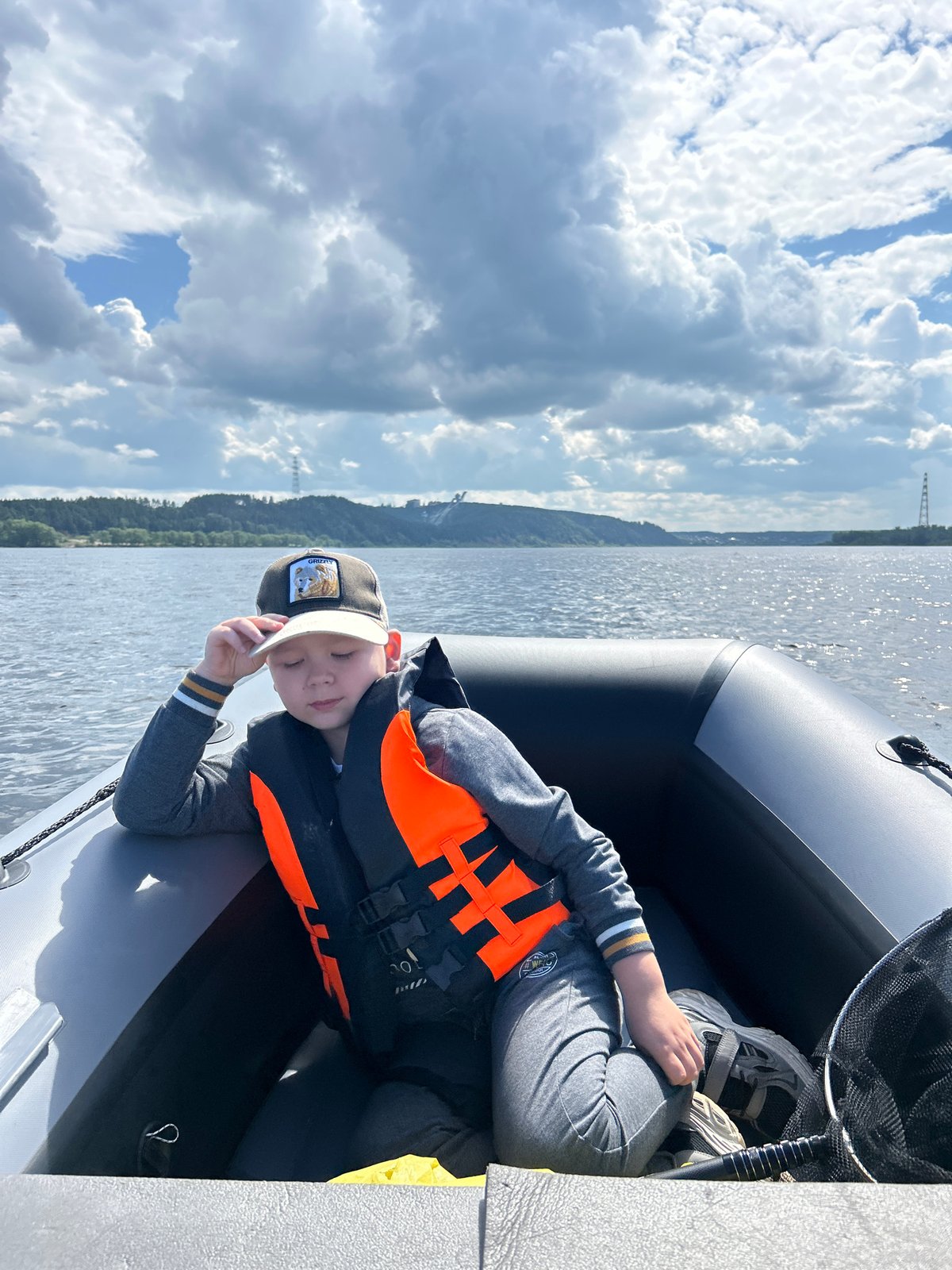 Fishing and drifting on the Kama River near Chaikovsky