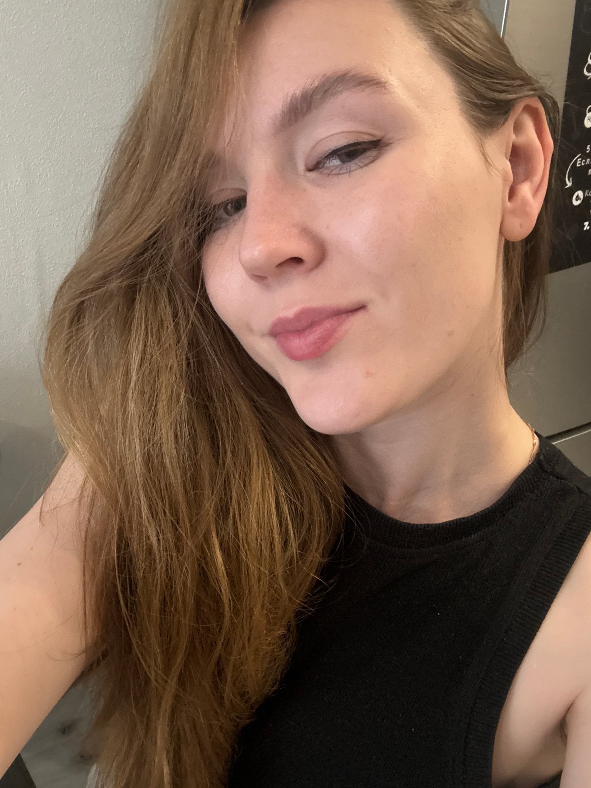 Back-to-back indoor selfies snapped in Izhevsk