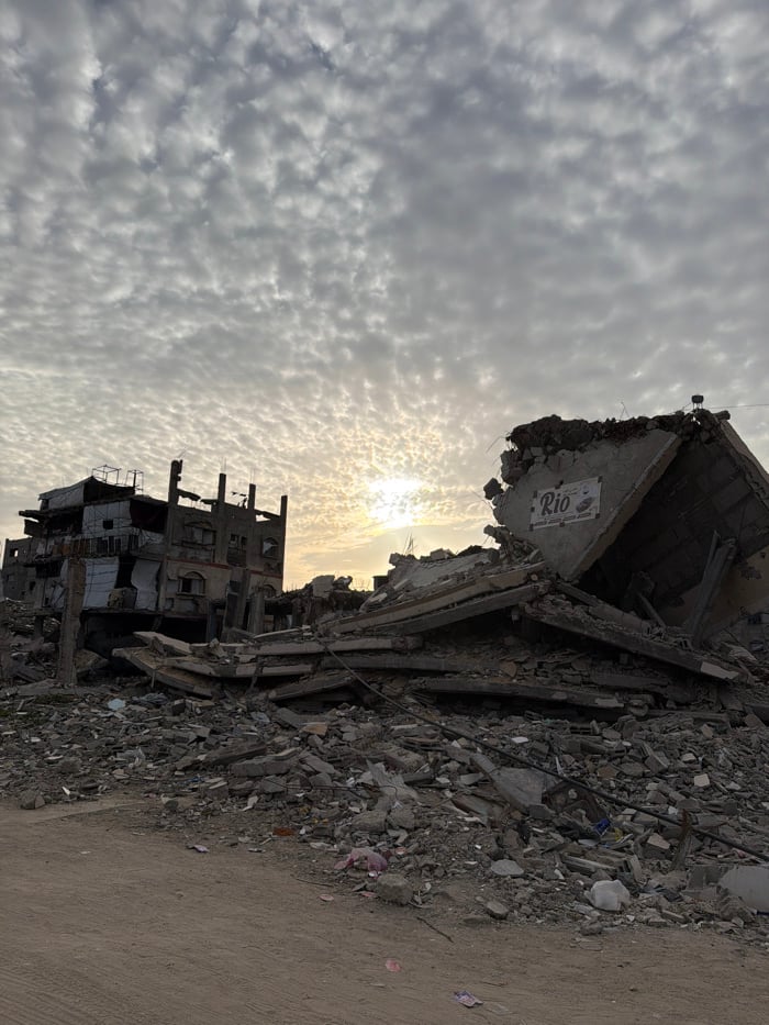 Life continues amid urban destruction in Jabalia, Palestinian Territory