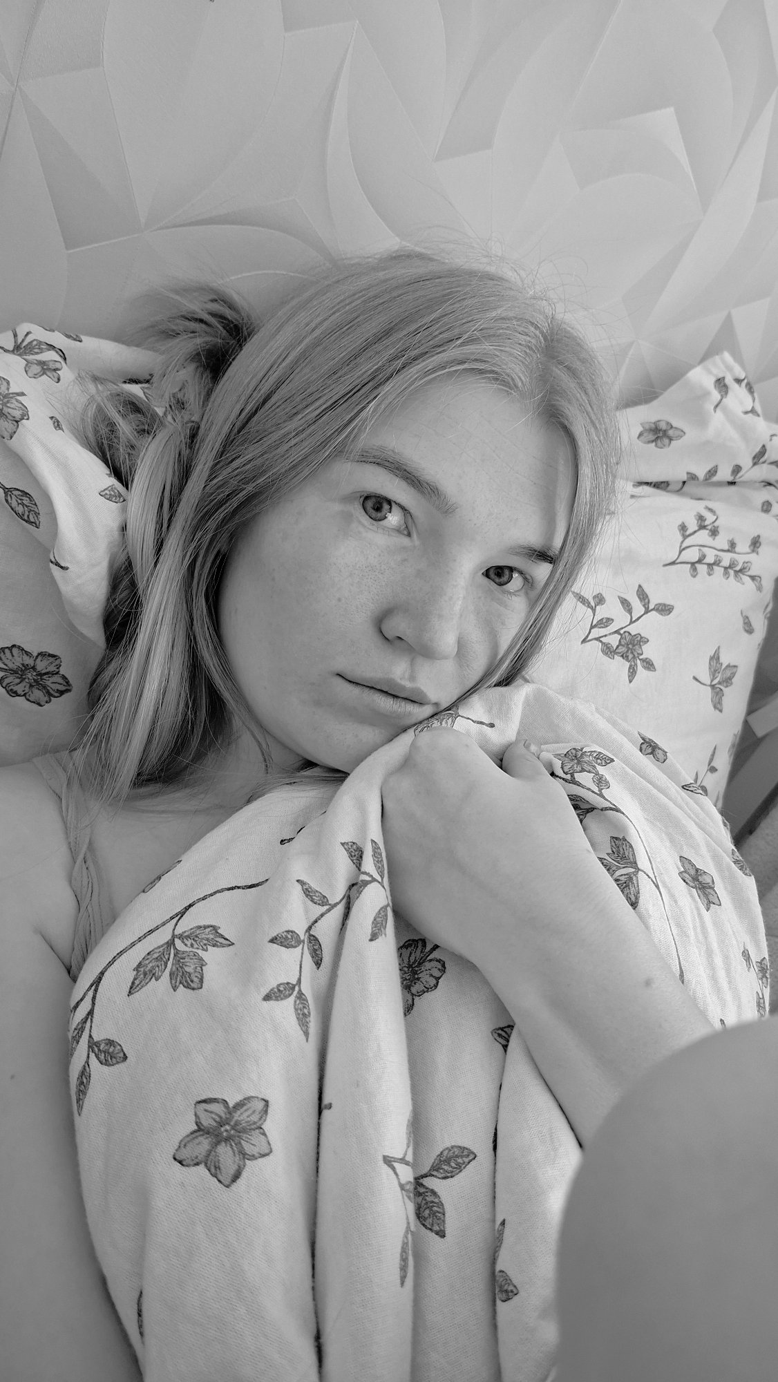 Intimate domestic moments captured in Chaikovsky, Russia early morning