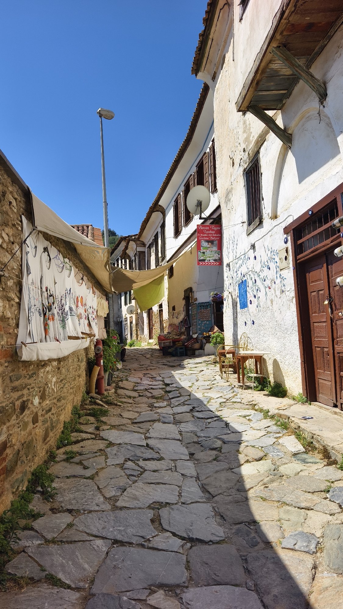 Morning wander through Selçuk's cobblestone streets and hillside village