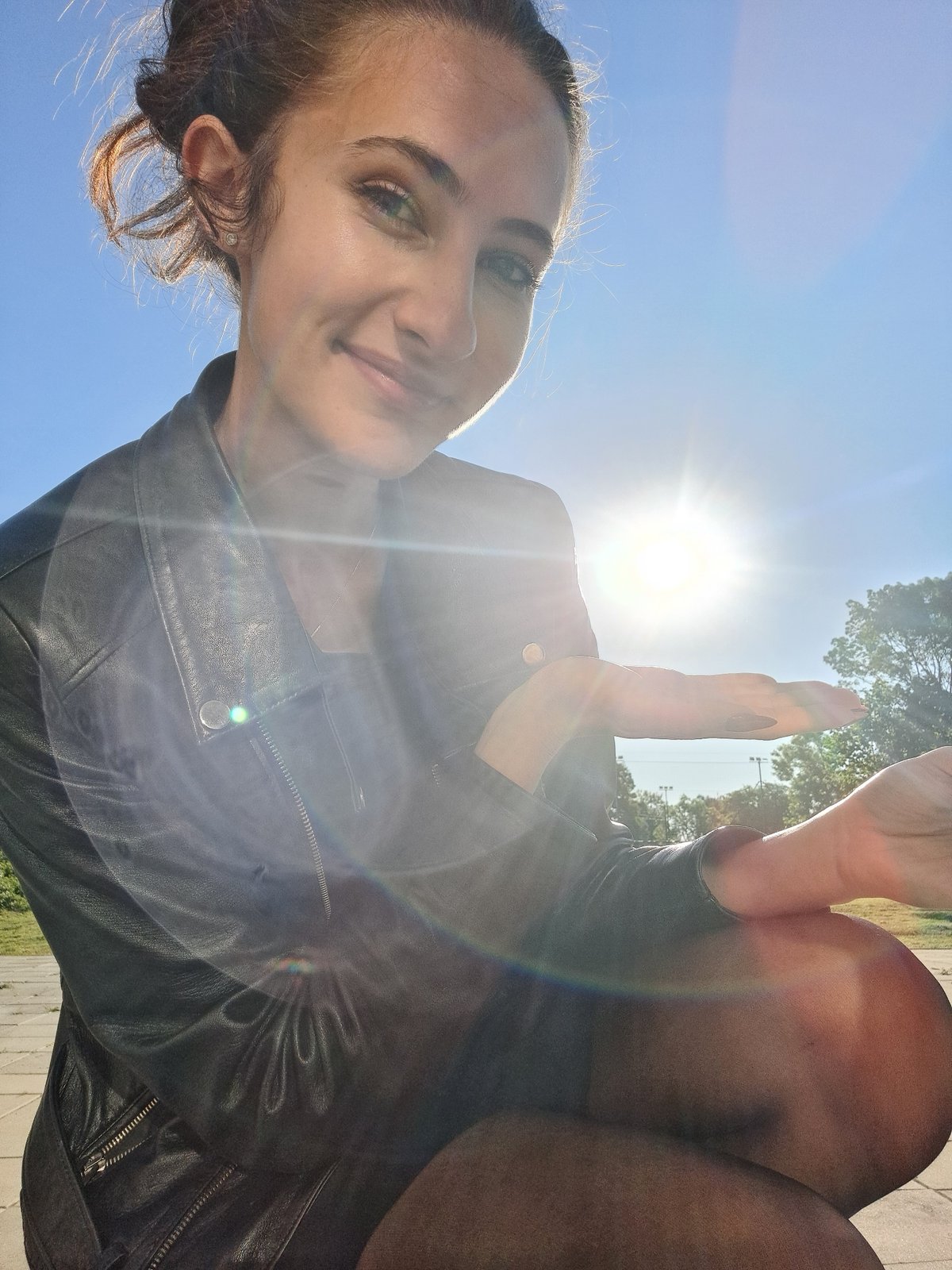 Sunny afternoon brings ice pops and Bulgarian folk costume displays