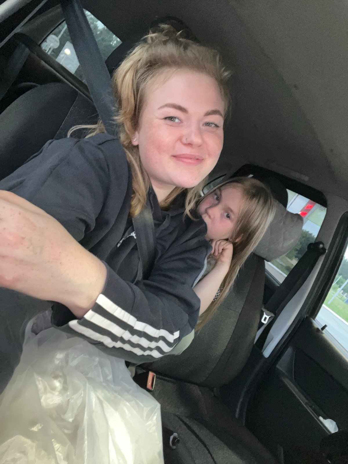 Mother, daughter take playful car selfies in Chaikovsky, Russia