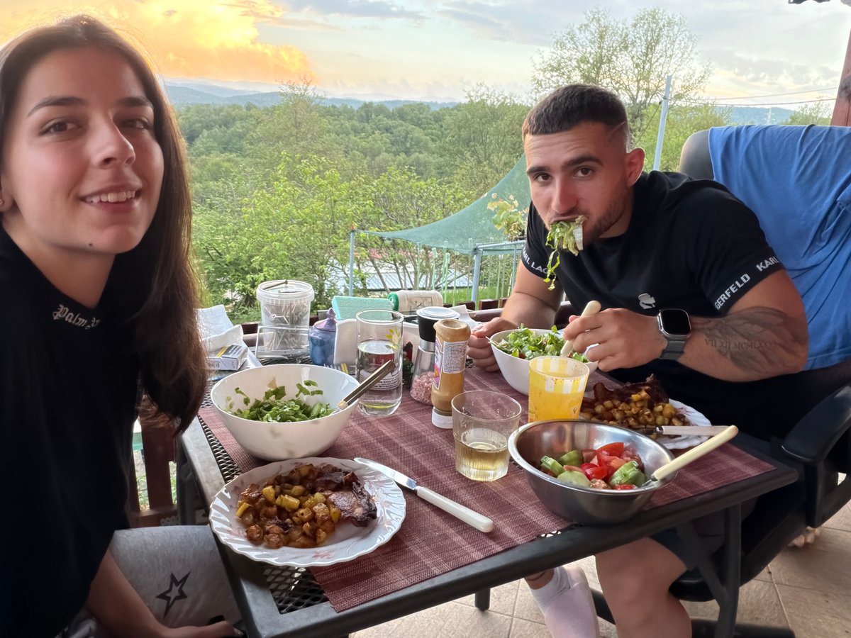 Village life documented: dining, gardens, cats, renovation in Bulgaria