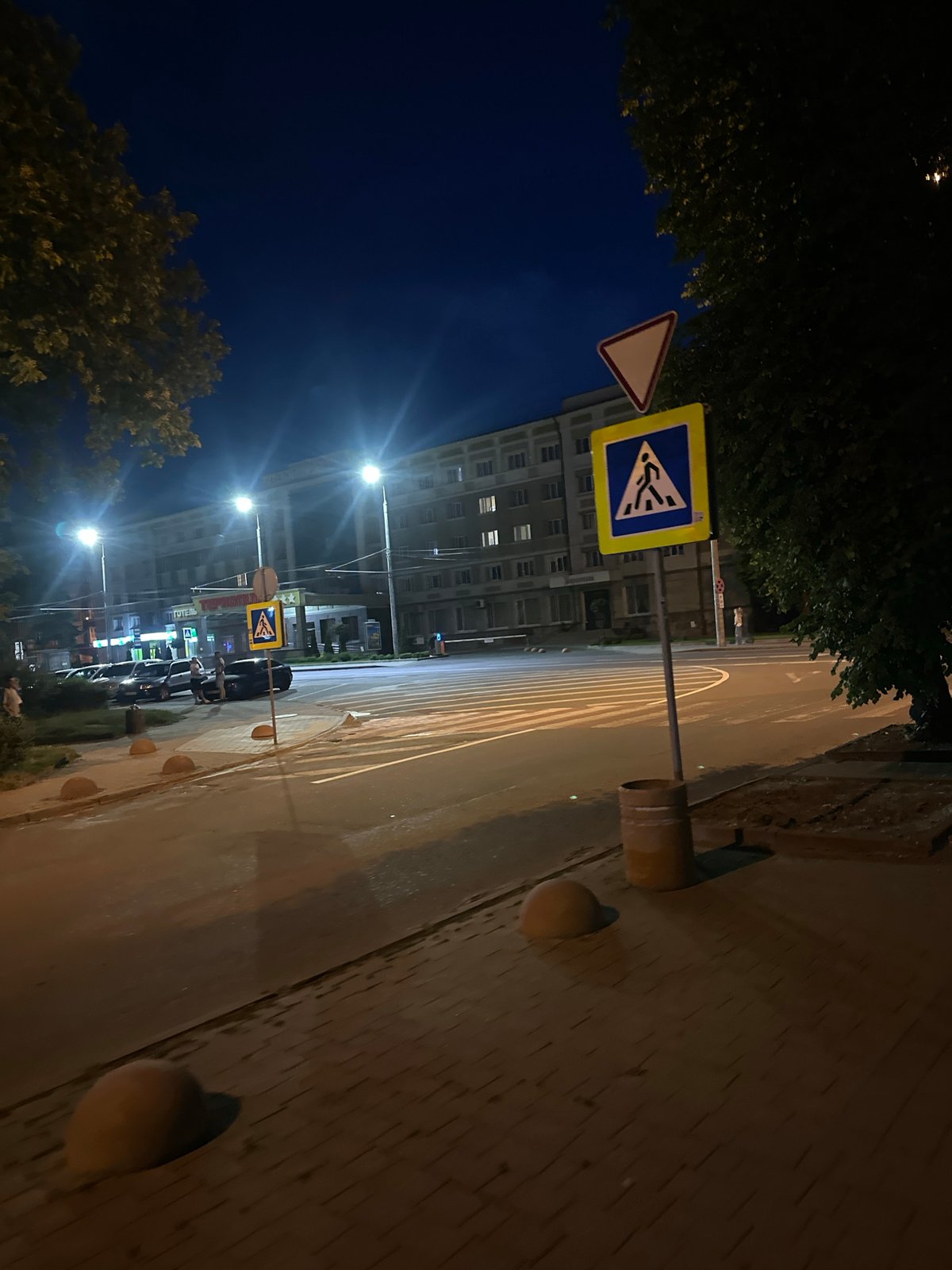 Evening stroll documented across Ternopil, Ukraine during twilight hours