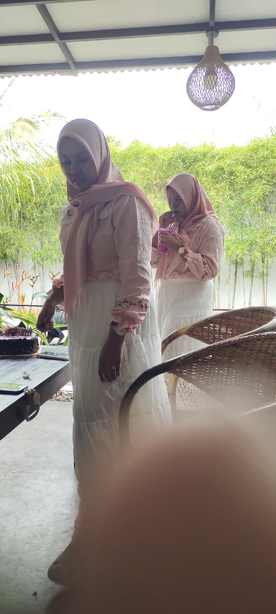 Birthday cake and drinks at a Banda Aceh outdoor café