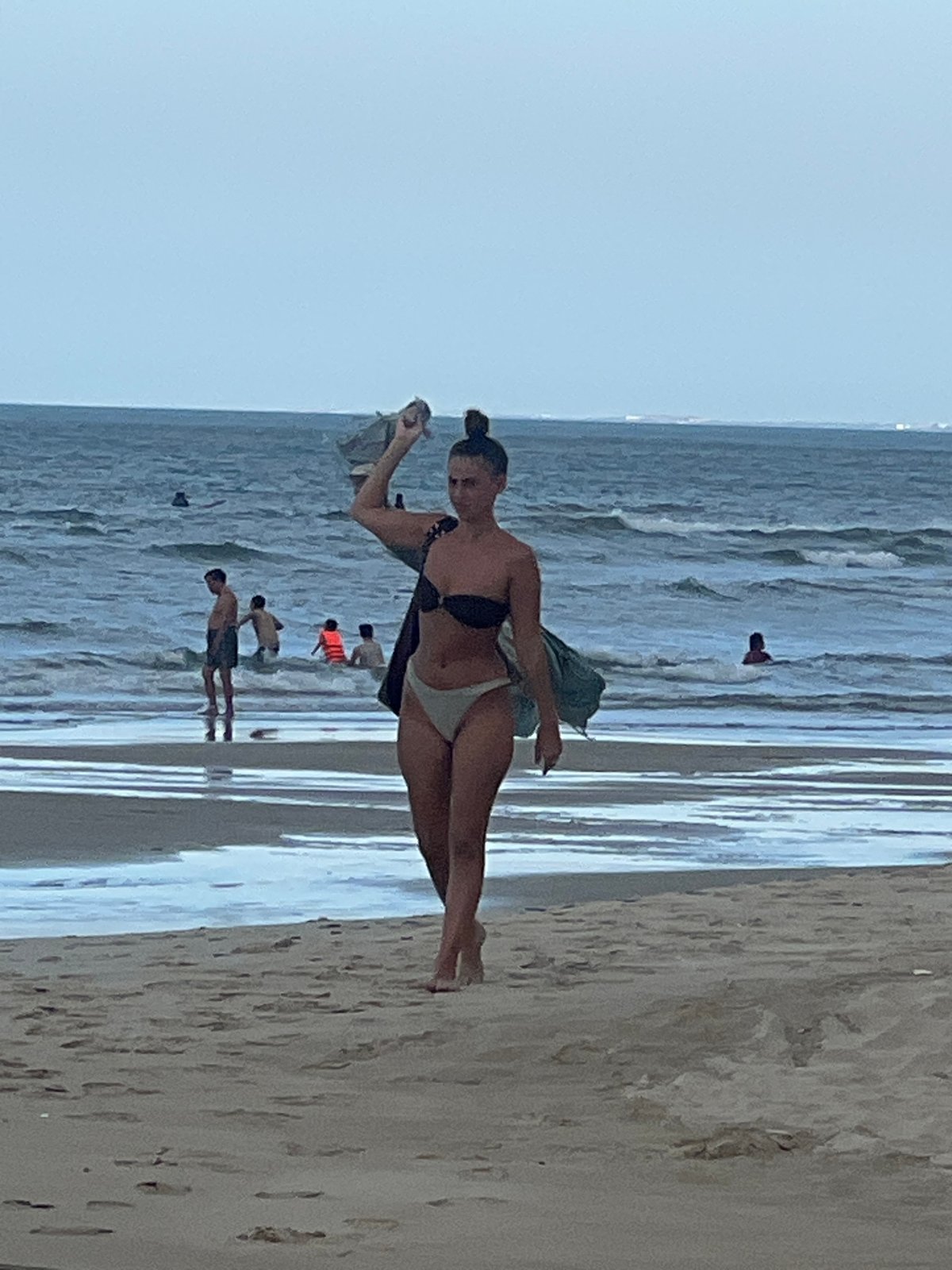 Beach day activities in Đà Nẵng Vietnam
