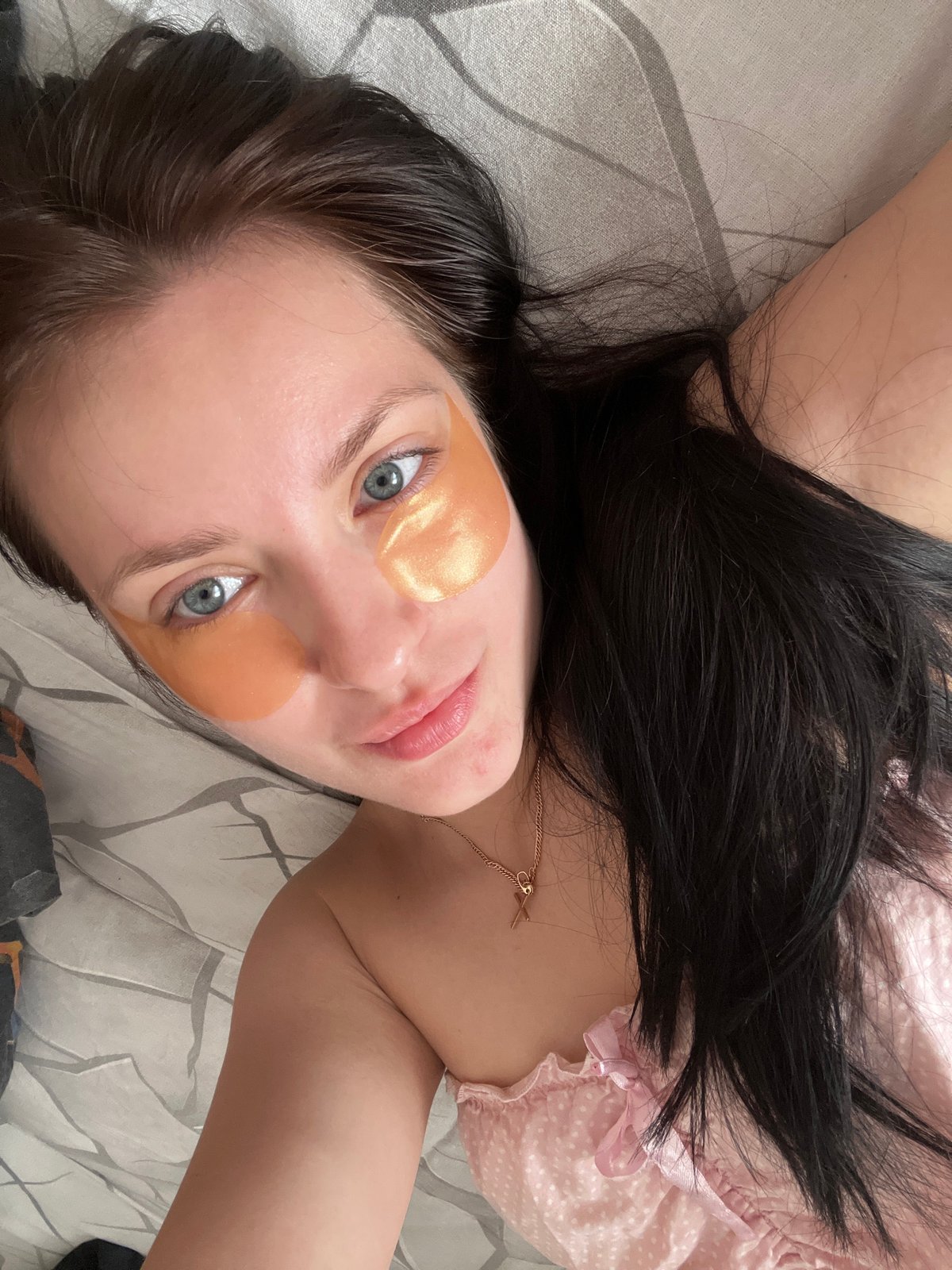 Beauty treatment and daily moments captured in Russian town